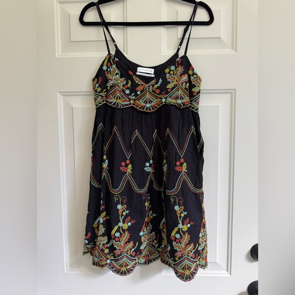 Urban Outfitters Black Dress with Multicolor Embroidery
